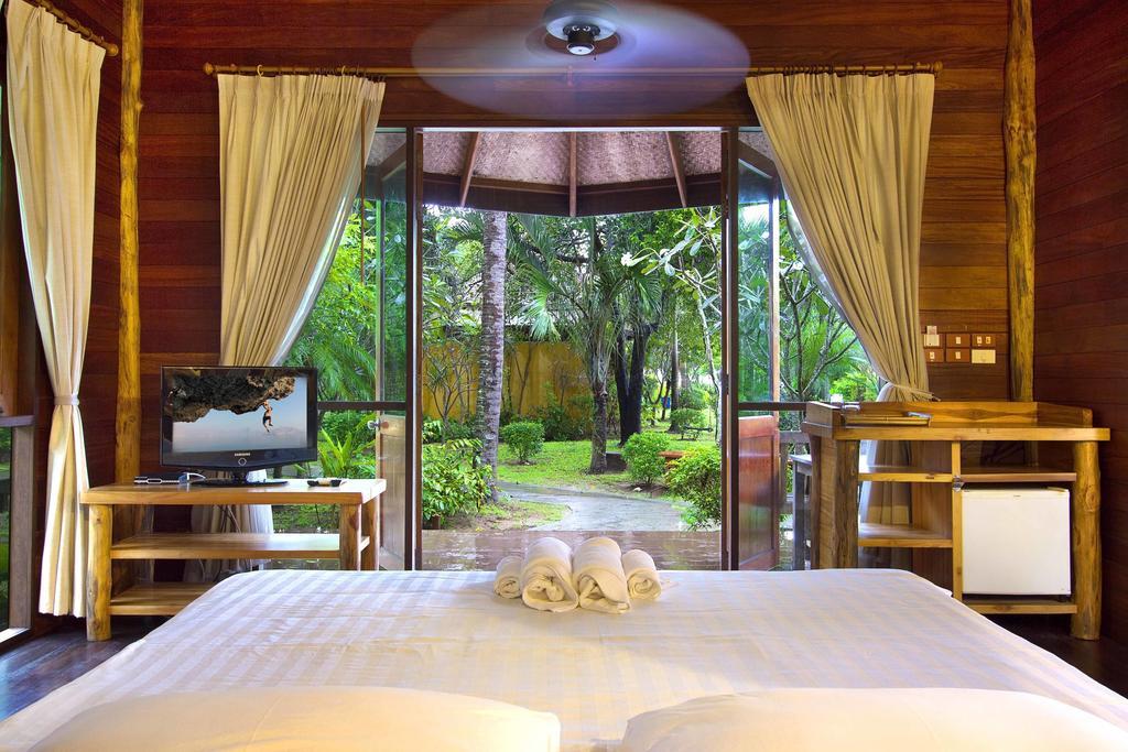 Keeree Waree Seaside Villa Бангсапхан Экстерьер фото