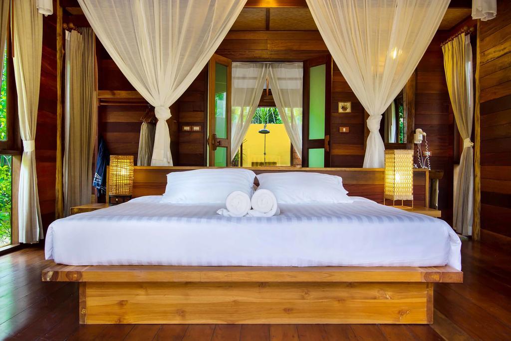 Keeree Waree Seaside Villa Бангсапхан Экстерьер фото