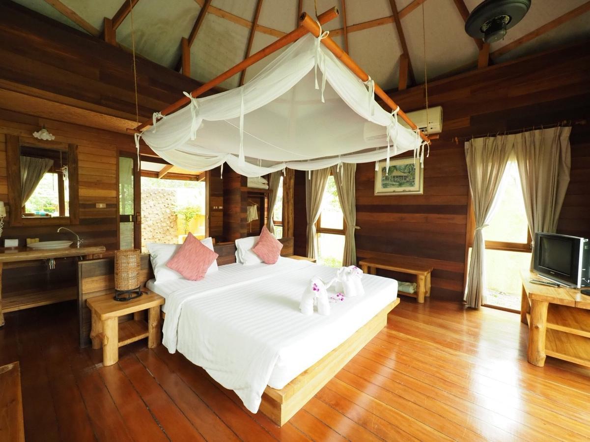 Keeree Waree Seaside Villa Бангсапхан Экстерьер фото